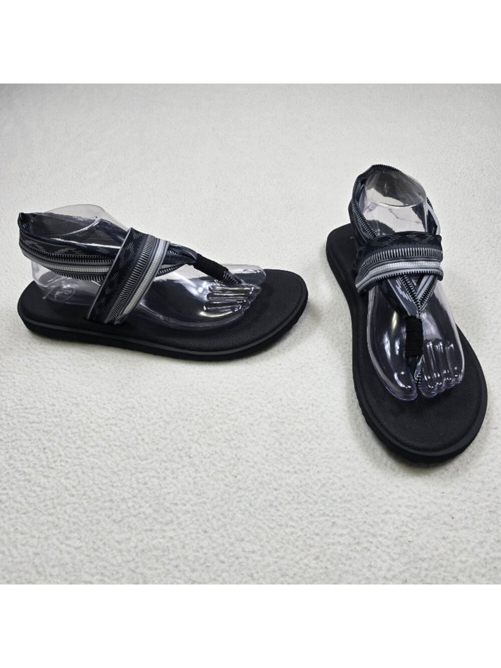 NEW Ranberone Size 42 10.5 Yoga Mat Sandals Black & Gray Strap